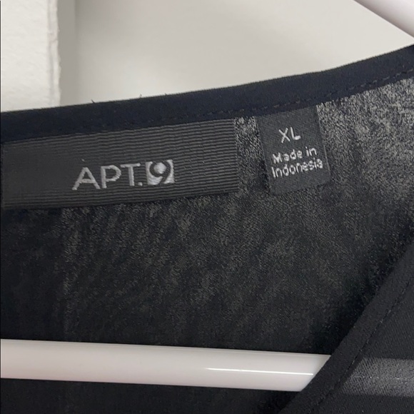 Apt 9 semi-sheer top - Picture 5 of 7